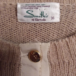 Smith's of Bermuda Tan Cardigan 36